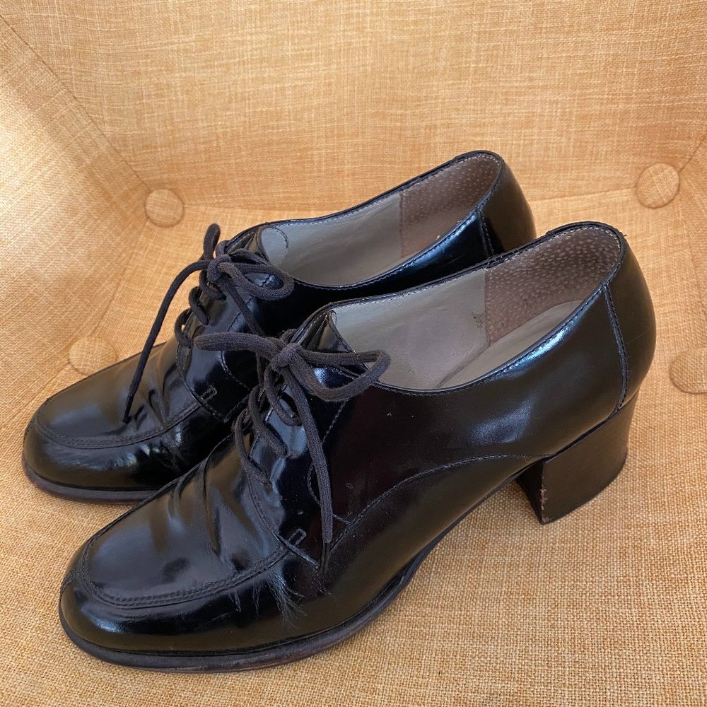 Kenneth Cole Black Oxford Heels